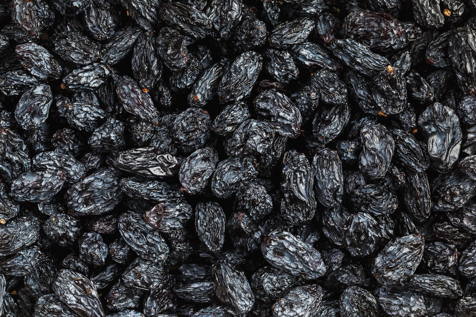 Black raisins